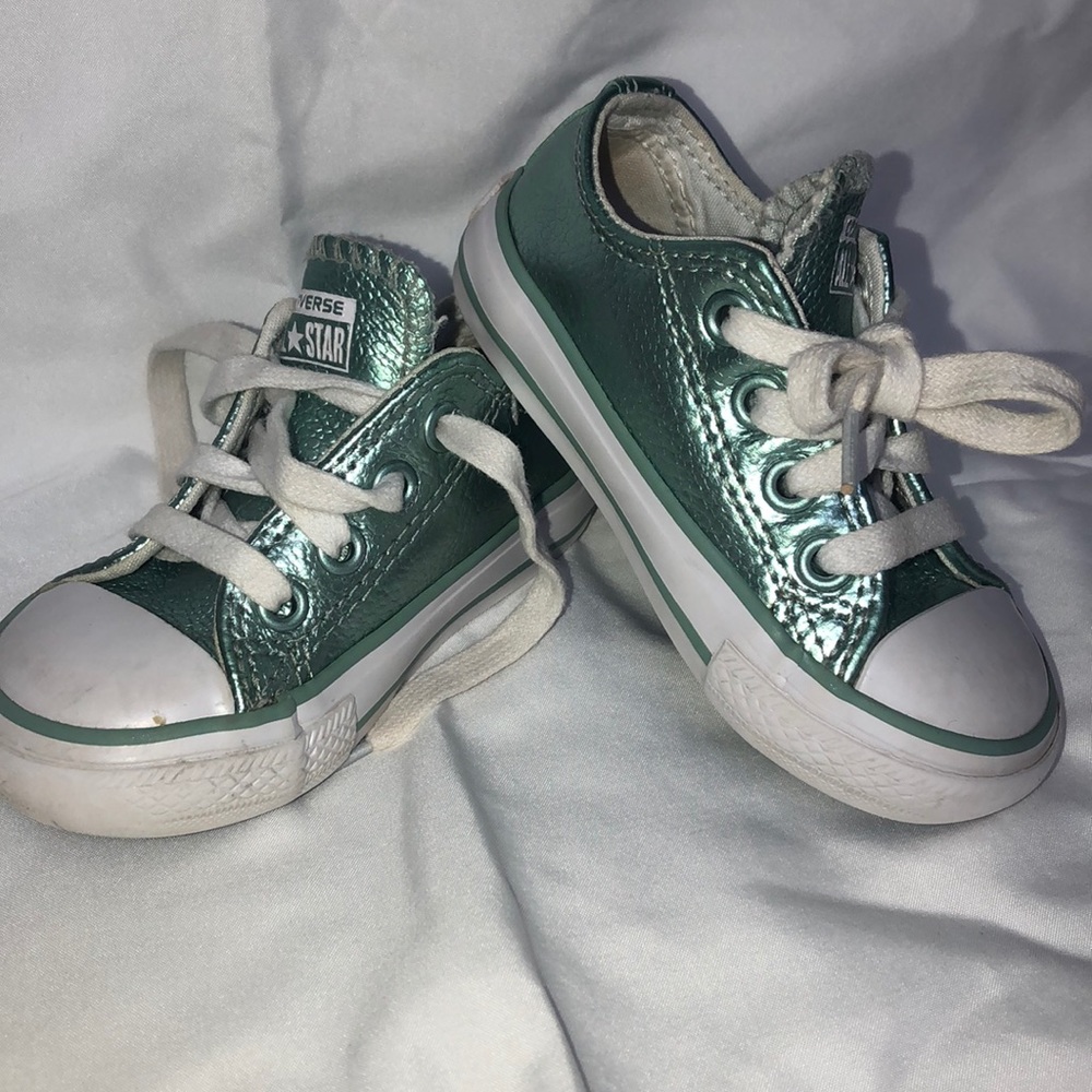 Size 5 metallic leather converse